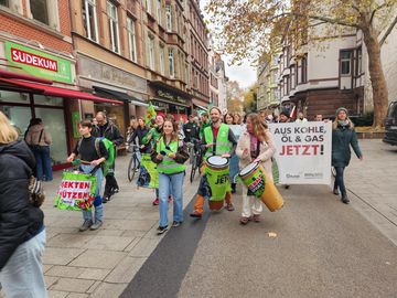 Menschen auf Straße